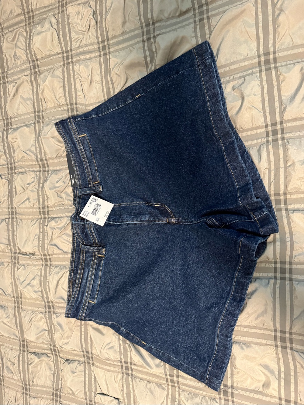 American Eagle Dark Blue Denim High-Waist Shorts size 14